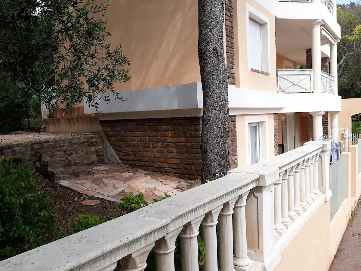 Charmant Appartement Calme A 400 M De La Plage Saint-Raphaël